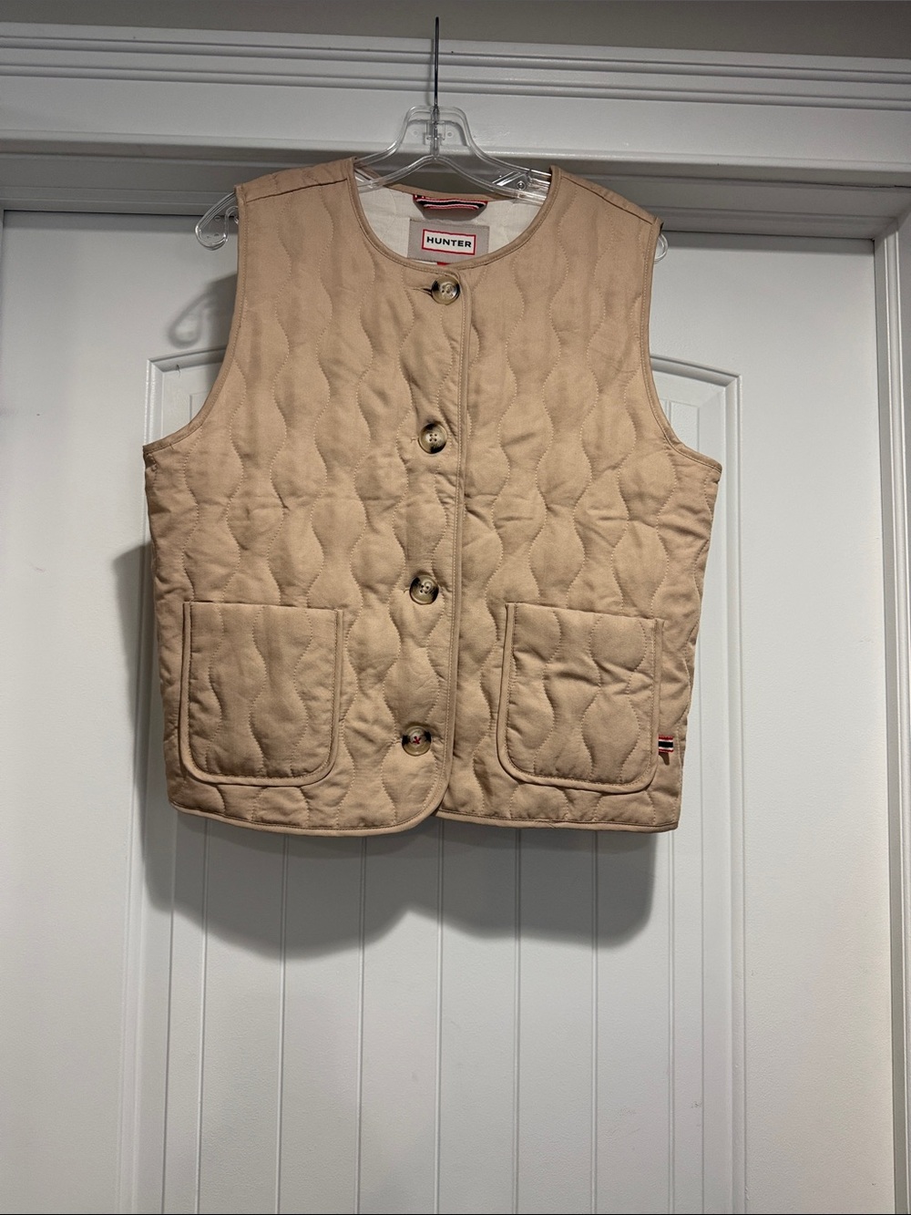 NWT Hunter Womens Button Up Quilted Clay Tan Vest Size M.